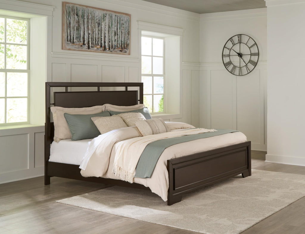 California King Panel Bed O49591