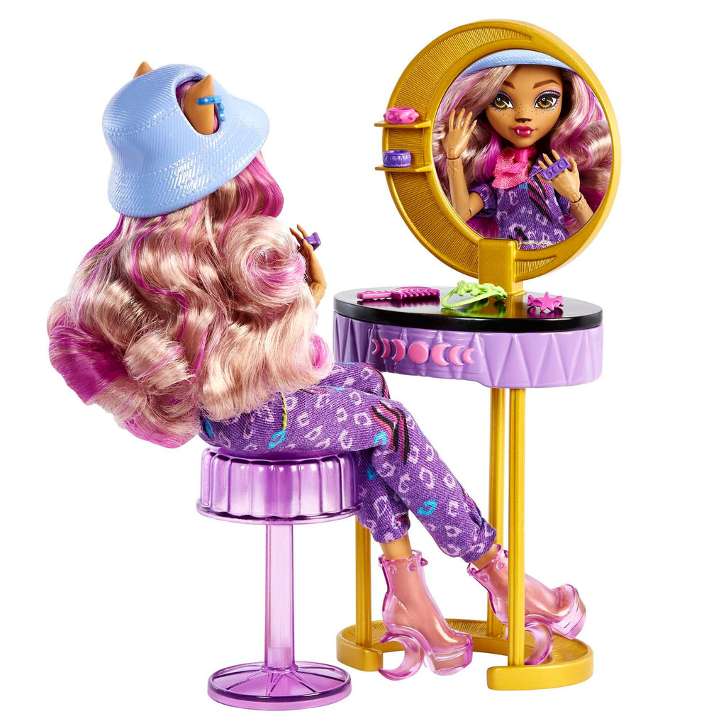 Doll & Playset with Fashion Accessories I4601