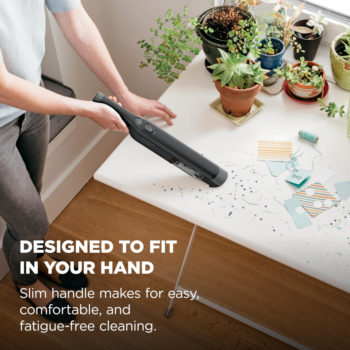 Cordless Hand Vac, Black B478
